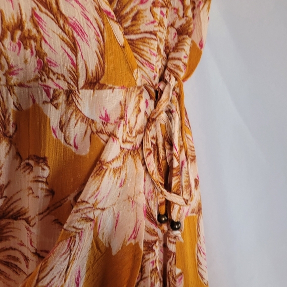 Band of the Free Heather Gold Floral Maxi Wrap Dress Women's Size Large - Picture 6 of 16